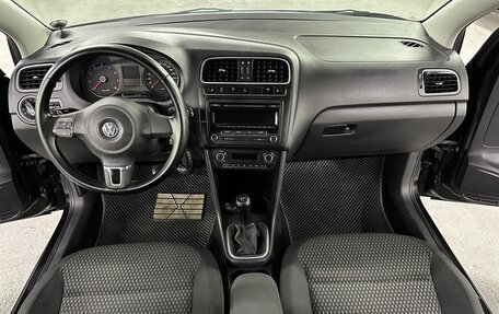 Volkswagen Polo VI (EU Market), 2011 год, 695 000 рублей, 12 фотография