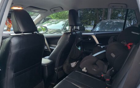 Toyota RAV4, 2014 год, 1 920 000 рублей, 8 фотография
