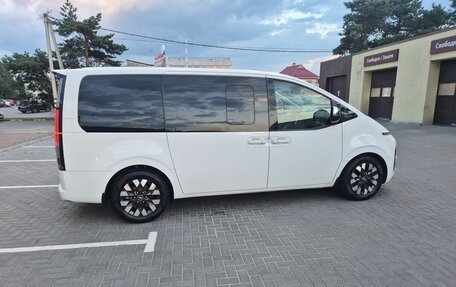 Hyundai Staria, 2022 год, 5 200 000 рублей, 9 фотография