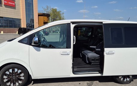 Hyundai Staria, 2022 год, 5 200 000 рублей, 11 фотография