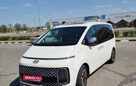 Hyundai Staria, 2022 год, 5 200 000 рублей, 2 фотография
