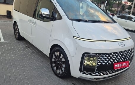 Hyundai Staria, 2022 год, 5 200 000 рублей, 10 фотография