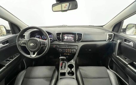 KIA Sportage IV рестайлинг, 2018 год, 2 175 000 рублей, 14 фотография