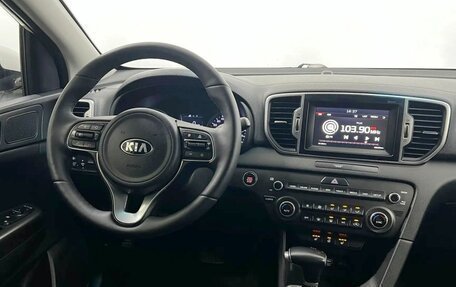 KIA Sportage IV рестайлинг, 2018 год, 2 175 000 рублей, 16 фотография