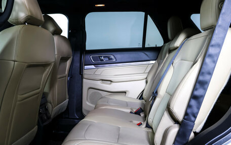 Ford Explorer VI, 2016 год, 2 690 000 рублей, 14 фотография
