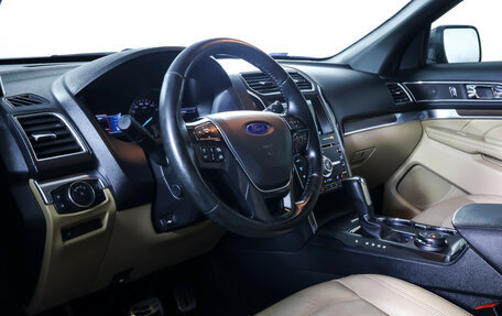 Ford Explorer VI, 2016 год, 2 690 000 рублей, 19 фотография