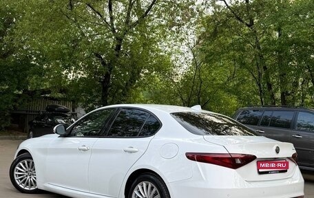 Alfa Romeo Giulia II, 2022 год, 3 050 000 рублей, 3 фотография