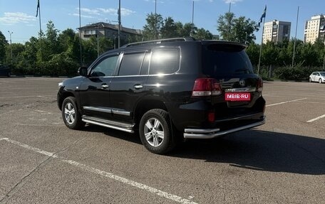 Toyota Land Cruiser 200, 2010 год, 2 699 000 рублей, 5 фотография