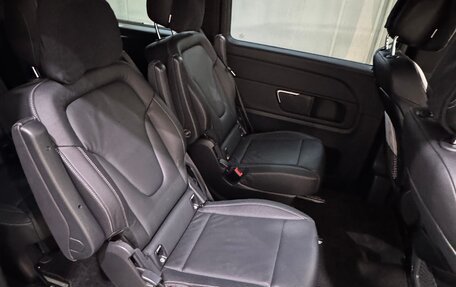 Mercedes-Benz V-Класс, 2021 год, 6 199 999 рублей, 21 фотография