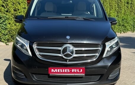 Mercedes-Benz V-Класс, 2015 год, 5 600 000 рублей, 2 фотография