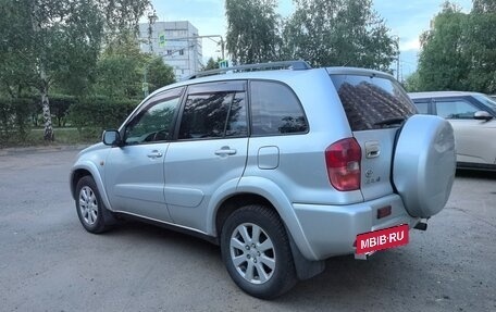 Toyota RAV4, 2002 год, 610 000 рублей, 3 фотография
