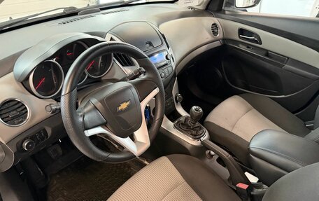 Chevrolet Cruze II, 2013 год, 549 000 рублей, 7 фотография