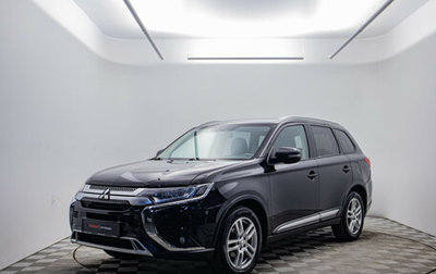 Mitsubishi Outlander III рестайлинг 3, 2019 год, 1 845 000 рублей, 1 фотография