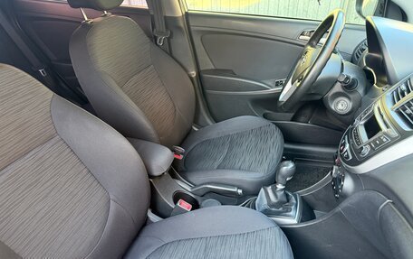 Hyundai Solaris II рестайлинг, 2016 год, 995 000 рублей, 16 фотография