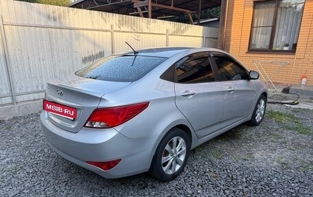 Hyundai Solaris II рестайлинг, 2016 год, 995 000 рублей, 10 фотография