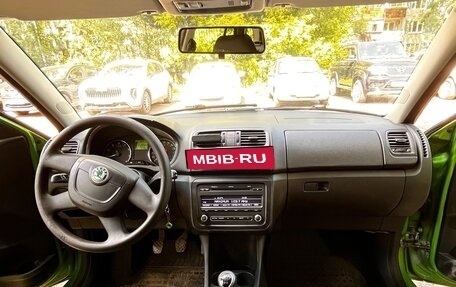 Skoda Fabia II, 2011 год, 450 000 рублей, 5 фотография