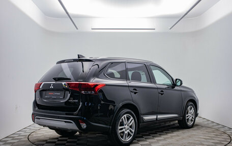 Mitsubishi Outlander III рестайлинг 3, 2019 год, 1 845 000 рублей, 5 фотография