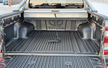 Toyota Hilux VIII, 2021 год, 3 260 000 рублей, 14 фотография