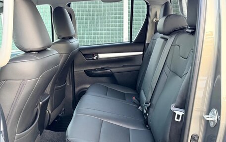 Toyota Hilux VIII, 2021 год, 3 260 000 рублей, 15 фотография