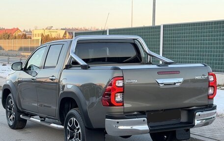 Toyota Hilux VIII, 2021 год, 3 260 000 рублей, 7 фотография