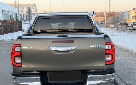 Toyota Hilux VIII, 2021 год, 3 260 000 рублей, 6 фотография
