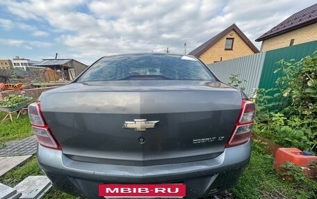 Chevrolet Cobalt II, 2013 год, 300 000 рублей, 2 фотография