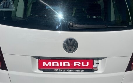 Volkswagen Touran III, 2007 год, 565 000 рублей, 4 фотография