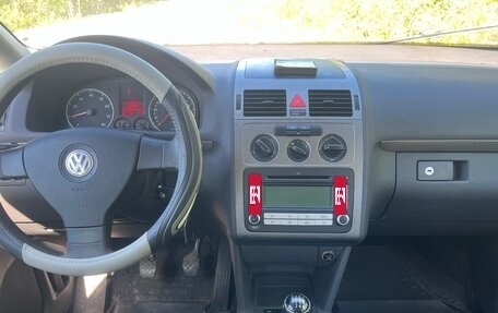 Volkswagen Touran III, 2007 год, 565 000 рублей, 2 фотография