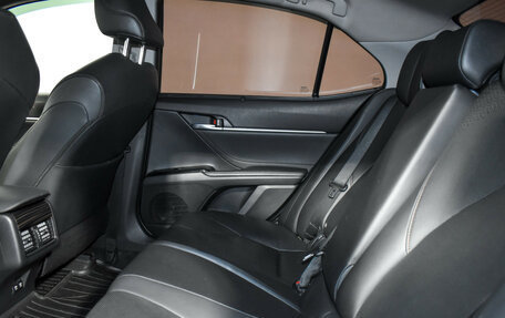 Toyota Camry, 2018 год, 2 379 000 рублей, 14 фотография
