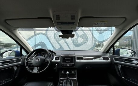 Volkswagen Touareg III, 2017 год, 2 620 000 рублей, 2 фотография