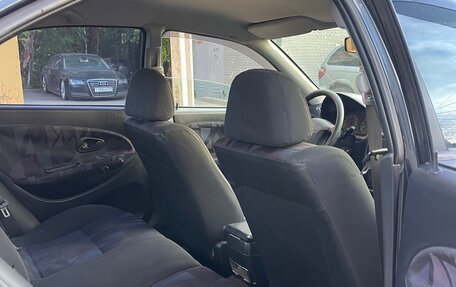 Mitsubishi Carisma I, 1998 год, 110 000 рублей, 9 фотография