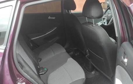 Hyundai Solaris II рестайлинг, 2014 год, 1 200 000 рублей, 2 фотография