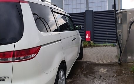 Honda Elysion I, 2005 год, 670 000 рублей, 5 фотография
