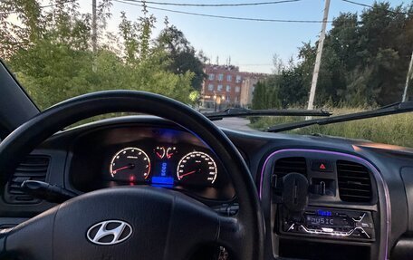 Hyundai Sonata IV рестайлинг, 2005 год, 345 000 рублей, 5 фотография