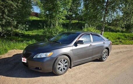 Toyota Camry, 2006 год, 810 000 рублей, 1 фотография