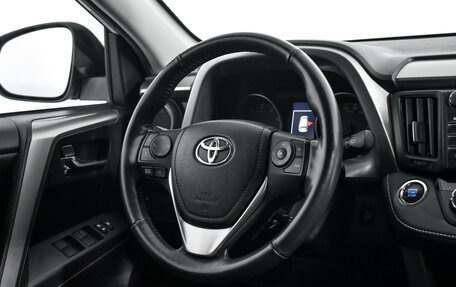 Toyota RAV4, 2018 год, 2 690 000 рублей, 15 фотография