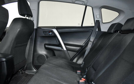 Toyota RAV4, 2018 год, 2 690 000 рублей, 13 фотография