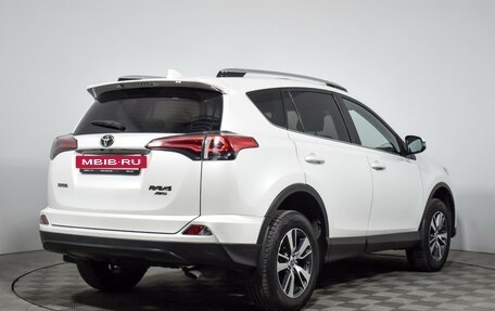 Toyota RAV4, 2018 год, 2 690 000 рублей, 5 фотография