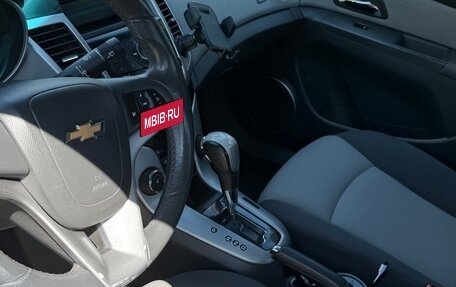 Chevrolet Cruze II, 2010 год, 600 000 рублей, 5 фотография