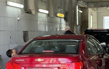 Chevrolet Cruze II, 2010 год, 600 000 рублей, 2 фотография