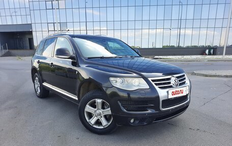 Volkswagen Touareg III, 2008 год, 915 000 рублей, 2 фотография
