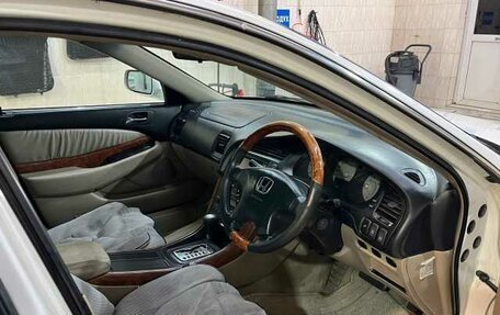 Honda Inspire III, 2002 год, 495 000 рублей, 2 фотография