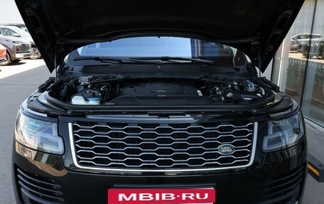 Land Rover Range Rover IV рестайлинг, 2018 год, 5 499 000 рублей, 9 фотография