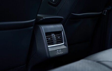 Toyota Camry, 2025 год, 4 449 900 рублей, 9 фотография
