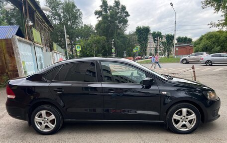 Volkswagen Polo VI (EU Market), 2011 год, 715 000 рублей, 3 фотография