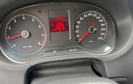 Volkswagen Polo VI (EU Market), 2011 год, 715 000 рублей, 11 фотография