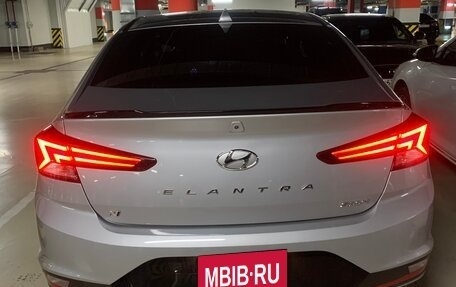 Hyundai Elantra VI рестайлинг, 2019 год, 1 650 000 рублей, 3 фотография