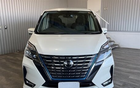 Nissan Serena IV, 2022 год, 1 650 000 рублей, 2 фотография