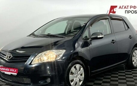 Toyota Auris II, 2011 год, 890 000 рублей, 2 фотография