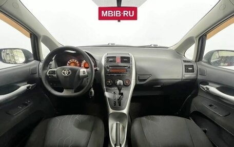 Toyota Auris II, 2011 год, 890 000 рублей, 14 фотография